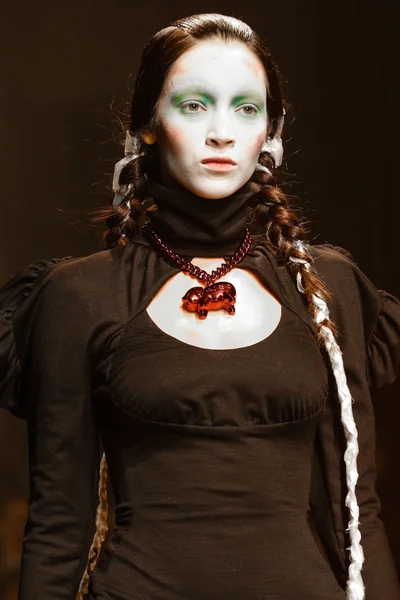 Look 33